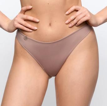 MARIE JO String, Modell: TOM 