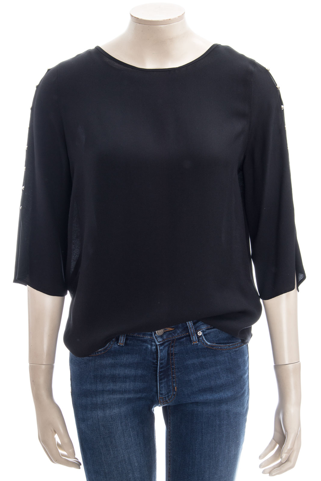 Bluse Mit Tiefem Ausschnitt Bluse Mit Tiefem Ausschnitt